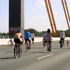Fahrradfahren auf der Autobahn