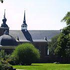 Klostergebäude und Abteikirche