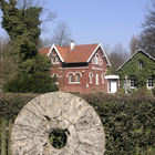 Mühlstein vor dem Mühlenmuseum