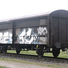 Güterzug-Wagon mit Garaffiti auf Abstellgleis