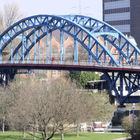 Blick auf die Eisenbahnbassin-Brücke in Ruhrort